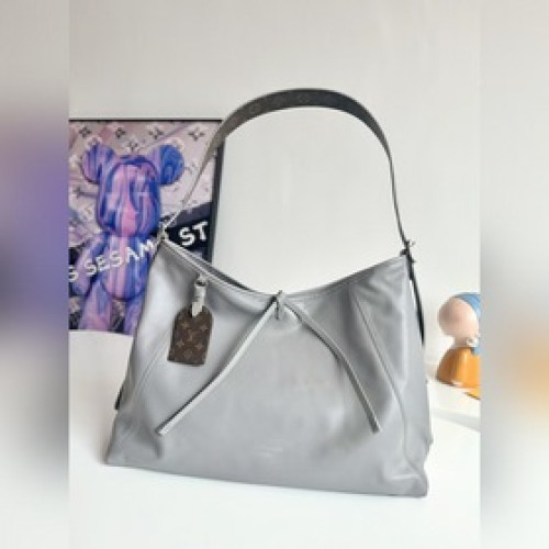 女款_『動态芯片配專櫃包裝』 海外原單M12583獨家實拍！本款 CarryAll D