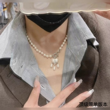 西太後 vivienne 珍珠項鍊閉眼 準入 沒錯！純 王粹 冠球 經是 典的