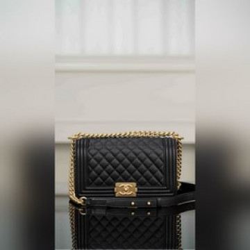 頂級進口原廠皮 所見即所得！  CHANEL LEBOY 正品皮小球紋 黑金中