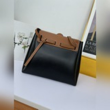 【新圖首發】極簡複古通勤包 lazo sho00ers 有一丢丢愛仕herb