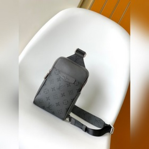 頂級原單 M30741 黑色M30833銀色OUTDOOR 單肩包Taigara
