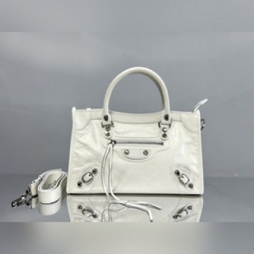 Balenciaga city 小號白色，銀扣 經典機車包 巴黎世家最具标志性手