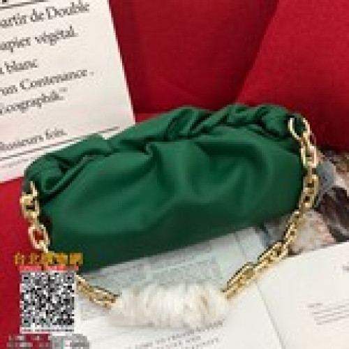 新款 bottega veneta the chain pouch （大