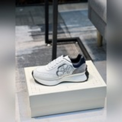 Alexander McQUEEN正品爆拆 1：1頂級麥昆原版皮料白色進口絲綢皮