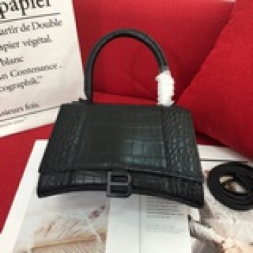 鳄魚紋小號Balenciagα全新推出了帥爆的Hourglass沙漏包，獨特的