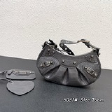 Balenci Le Cagole鳄魚紋半月牙腋下包餃子包 出貨 緻敬經典機車包