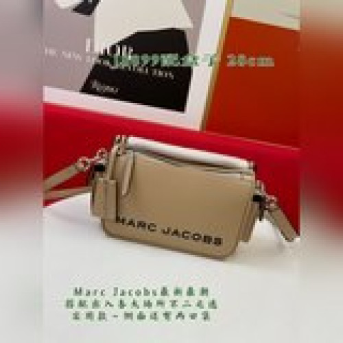 Marc Jacobs最新最潮秋冬新品剛剛上市，搭配出入各大場所不二之選，實用，