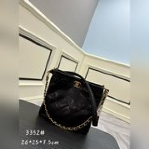hobo handbag 手工坊 到貨新季新品  采用進口 胎牛皮 23新季