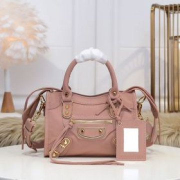 Balenciaga 巴黎x家 原單品質 經典代表作機車包，好美又耐看-原版山羊