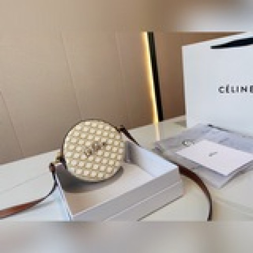 賽琳celine潮熱度不減，持續升溫，LV、Gucci、Dior、Fendi中古