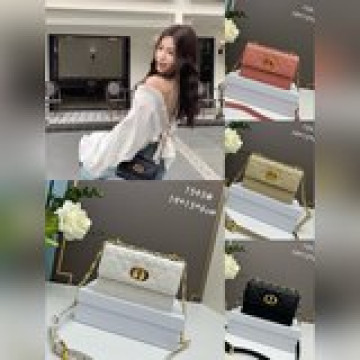 配盒子【原版品質】迪奧豆腐包 dior 新款棱格複古包，複古牛皮的紋路，硬挺的包