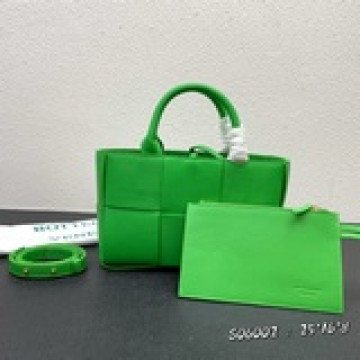 迷你通勤托特包！Arco tote在這季終于有了mini版愛慘了這個 SIZE