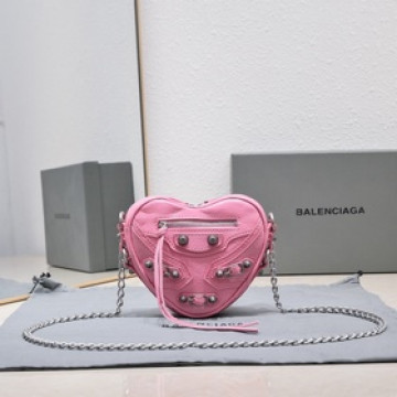 BALENCIA新款Le Cagole Heart 愛心包 心形包 可愛又酷 搭