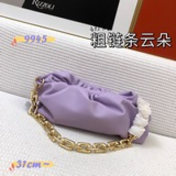 大號無肩帶 bottega veneta the chain ouch 最近真的