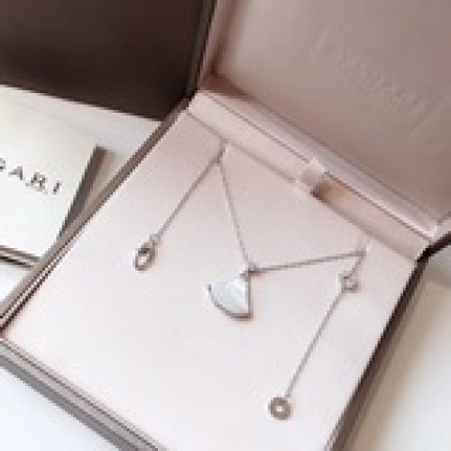 Bvlgari 寶格麗 Diva系列 高級原版扣原版背部 白貝母裙子 鉑金色 項
