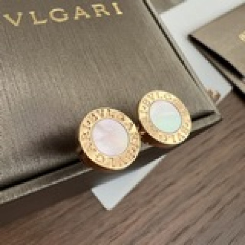 經典款
精工版本
編碼 配送圖片全套寶格麗包裝
BVLGARI寶格麗圓餅耳釘耳環