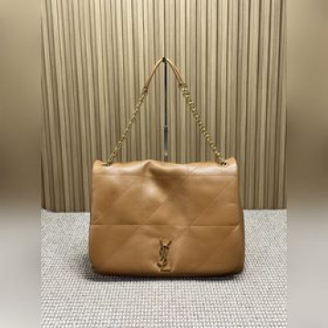 YSL最新款 JAMIE_羊皮款 柔軟皮質搭配啞光霧面金屬肩帶上搭配兩節小羊皮，