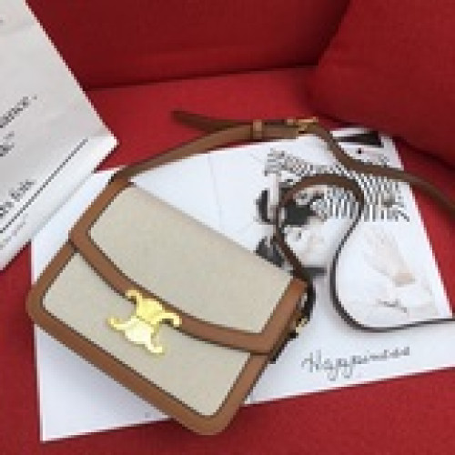 塞琳CELINE 匠心工藝 早春新顔色 全新升級版↖花蝴蝶年度最佳 、外 拼麻布