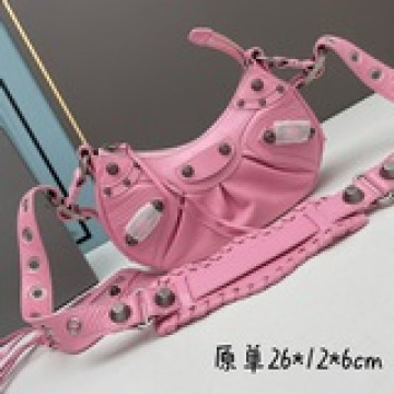 【原單小號】 爆裂文銀色Balenciag Le Cagole半月牙腋下包斜挎