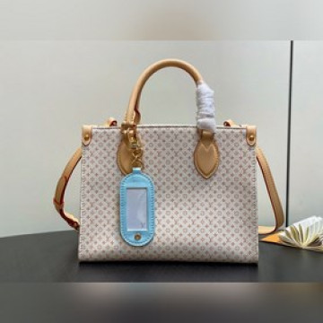 M15138沙丘色 全皮小號四方包 Onthego 小號手袋 這款LV Roma