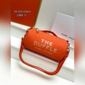 配盒子MJ真皮圓筒包、TheLeather圓筒手提旅行袋皮質、粒紋效果、正面
