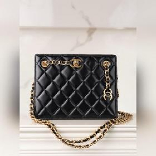 頂級進口原廠皮 所見即所得！  Chanel 24k 方形 晚宴鍊條包 黑色