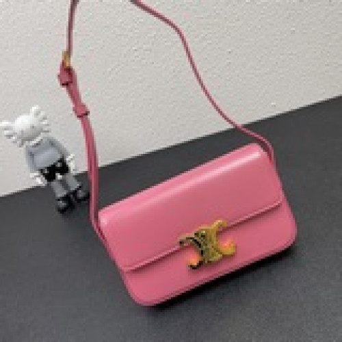 最新Celine 爆款 中古包 腋下包 來啦 老花色 出貨  3018#尺寸：2
