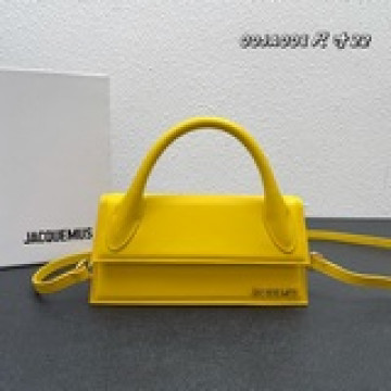 jacquemus口紅包 手提斜挎，展示不一樣的法式浪漫 ，原版皮，搭配巧妙的