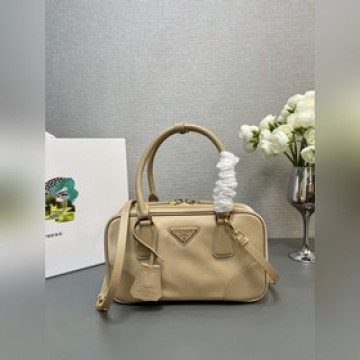 （小號25CM配肩帶）新款中古包1BB121小號這款雙提手手袋選用再生尼龍打造，