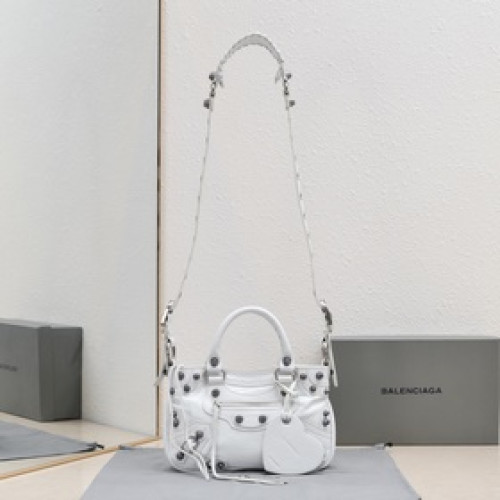 正品級  balenciaga巴黎世家最新款Neo cagole機車包出貨啦！