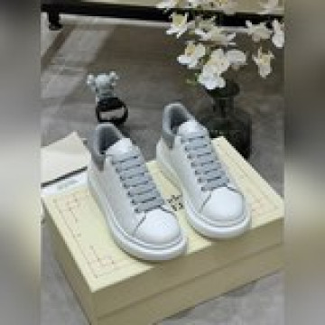 Alexander McQUEEN正品爆拆 1：1頂級麥昆原版皮料白色進口絲綢皮