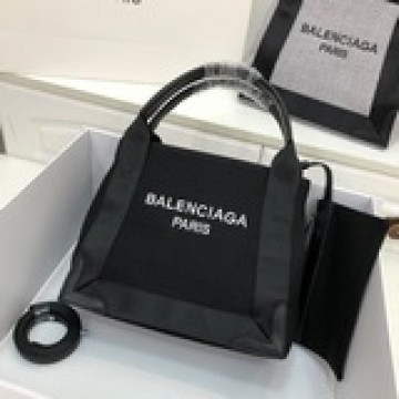 請查收你的 BALENCIAGA購物袋  我家的亞麻料款就跟開了挂一樣好賣 長