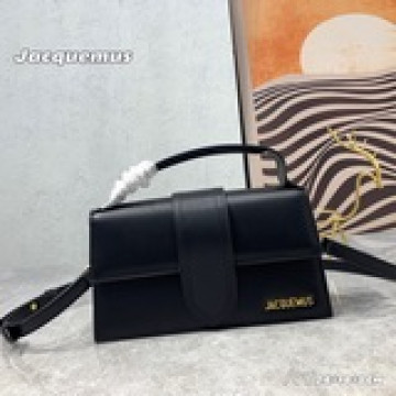 Jacquemus bamnino 新款斜挎包爆款單品來襲辣～小可愛真的太讨喜