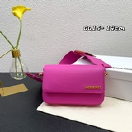 配盒子  Jacquemus Le Cienture Bello bagCARI