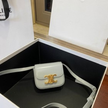 正品級 CELINE2025 新品mini（耳機包）C家這一年陸續出的小包但這一