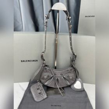 升級版本 灰色~balenciaga Le Cagole 半月牙腋下包/斜挎包
