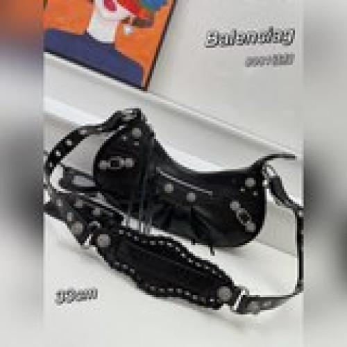 大小閃磚款｛油蠟皮②個尺寸｝Balenciag* Le Cagole 半月牙