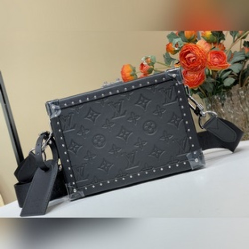 頂級原單複刻獨家實拍 [CLUTCH BOX 硬箱盒子手袋]M12876 黑色/