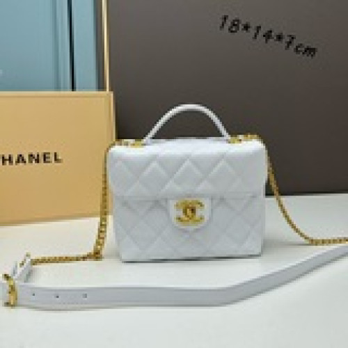 配盒子CHANEL 23C牛奶盒子包|聖誕節禮物首選|||CHANEL 23C