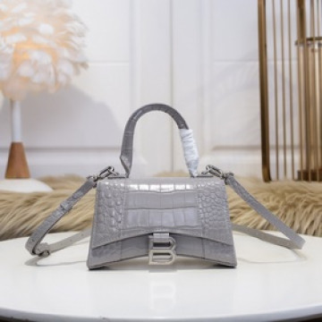 小號沙漏包鳄魚 紋系列 Balenciaga 巴黎世家全新推出了帥爆的Hourg