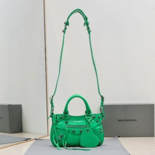 正品級  balenciaga巴黎世家最新款Neo cagole機車包出貨啦！