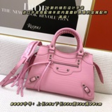 大號 鳄魚2023 Balenciaga寶藏系列秋冬機車包 新寵登場啦！全新的梯
