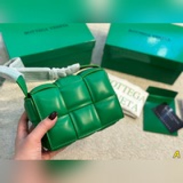 配盒Bv編織真的是當家花旦诶！怎麼随便上身都這麼好看啊？正式休閑都不在話下友友