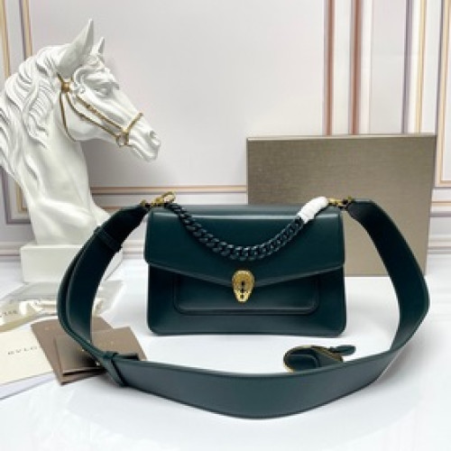 BVLGARI Serpenti Forever 系列 具有現代氣息、都市風情