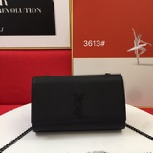 魚子醬 聖羅蘭 标志正面翻蓋包，配有馬銜索式鍊條肩帶、經典沒流蘇款，牛皮革，磁石