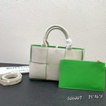 迷你通勤托特包！Arco tote在這季終于有了mini版愛慘了這個 SIZE