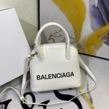 Balenciaga巴黎世家 新款貝殼包出貨啦2023秋冬火爆款-日常搭配休閑風