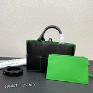 迷你通勤托特包！Arco tote在這季終于有了mini版愛慘了這個 SIZE
