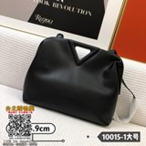 最新triangle大号倒三角 手提 單肩 斜挎包 這是一隻特别不bv的
