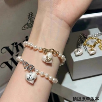 西太後 vivienne 珍珠桃心愛心 土星珍珠手鍊珍珠搭配桃心圖案設計，搭配